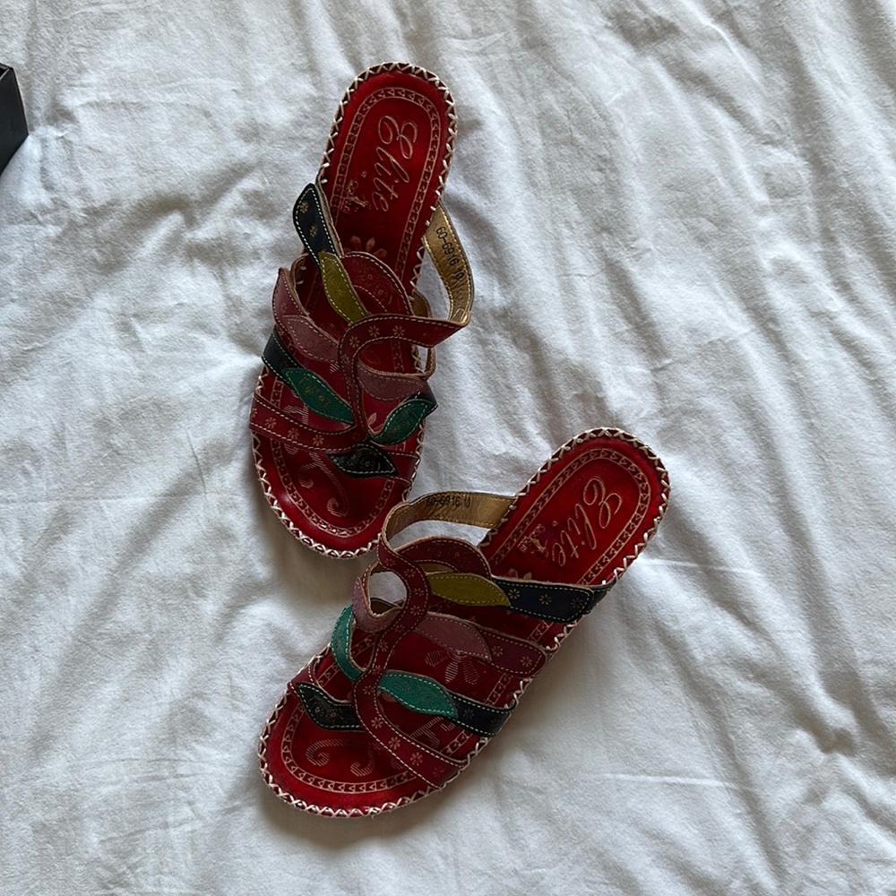 Size 40 Elite Wedge Sandal